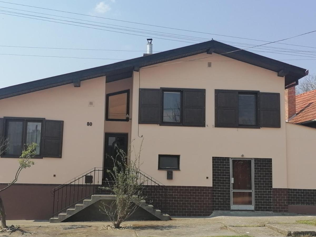 Chlaba Apartman Chl'aba Εξωτερικό φωτογραφία
