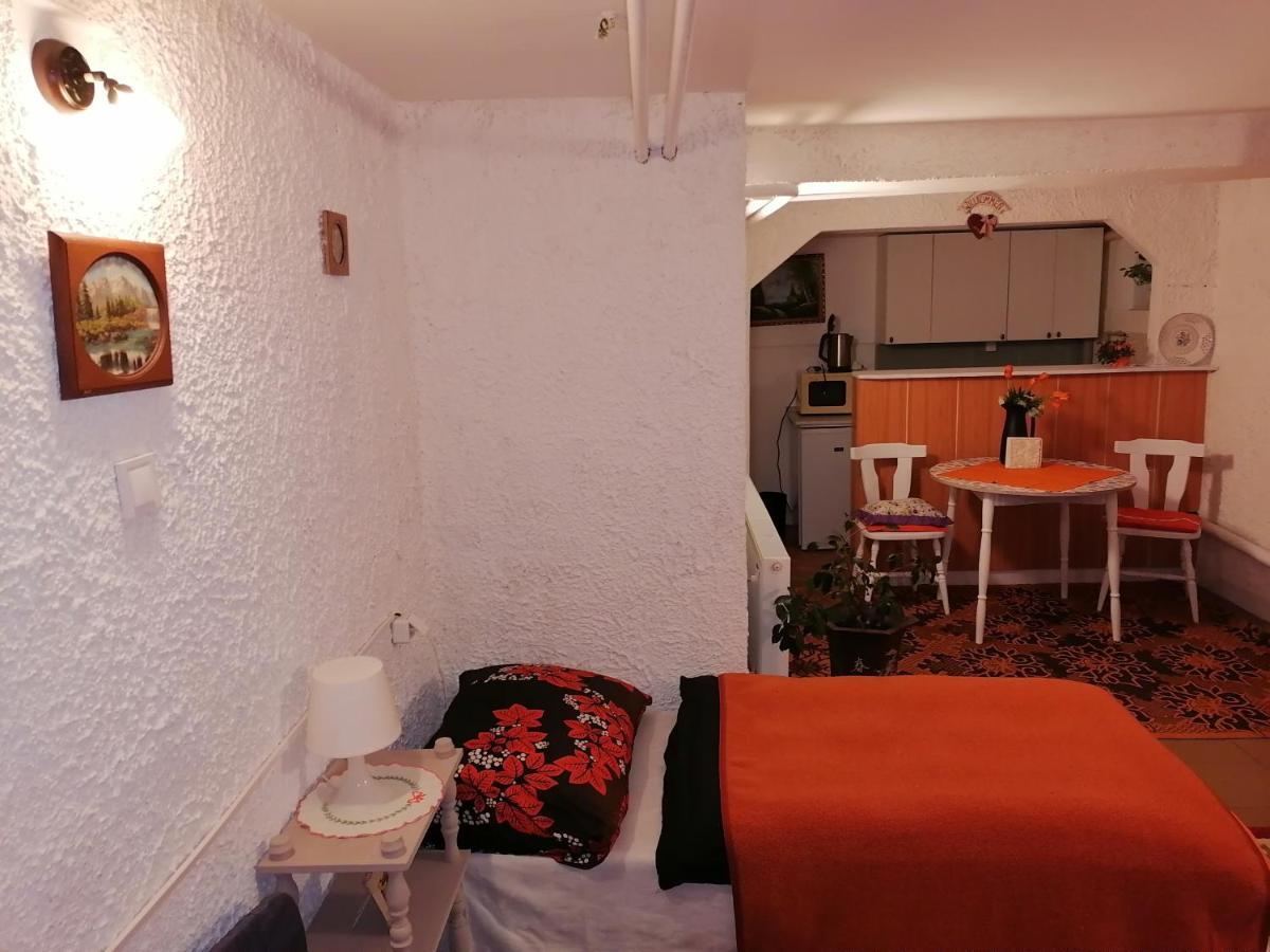 Chlaba Apartman Chl'aba Εξωτερικό φωτογραφία